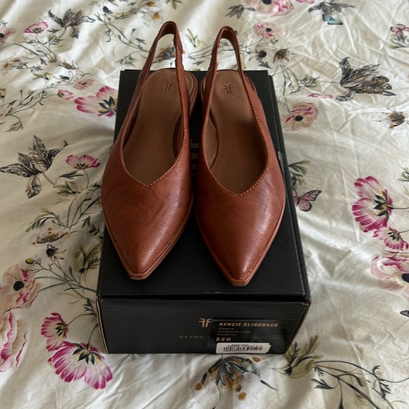 Kenzie slingback sales